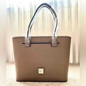 Dooney & Bourke Light Taupe handbag